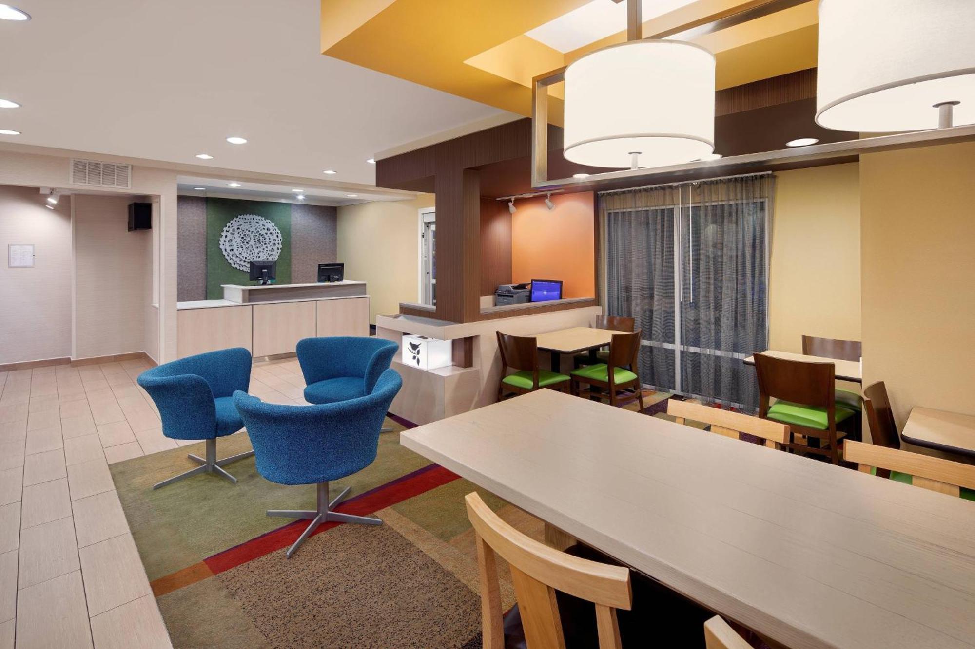 Fairfield Inn & Suites Austin University Area Εξωτερικό φωτογραφία
