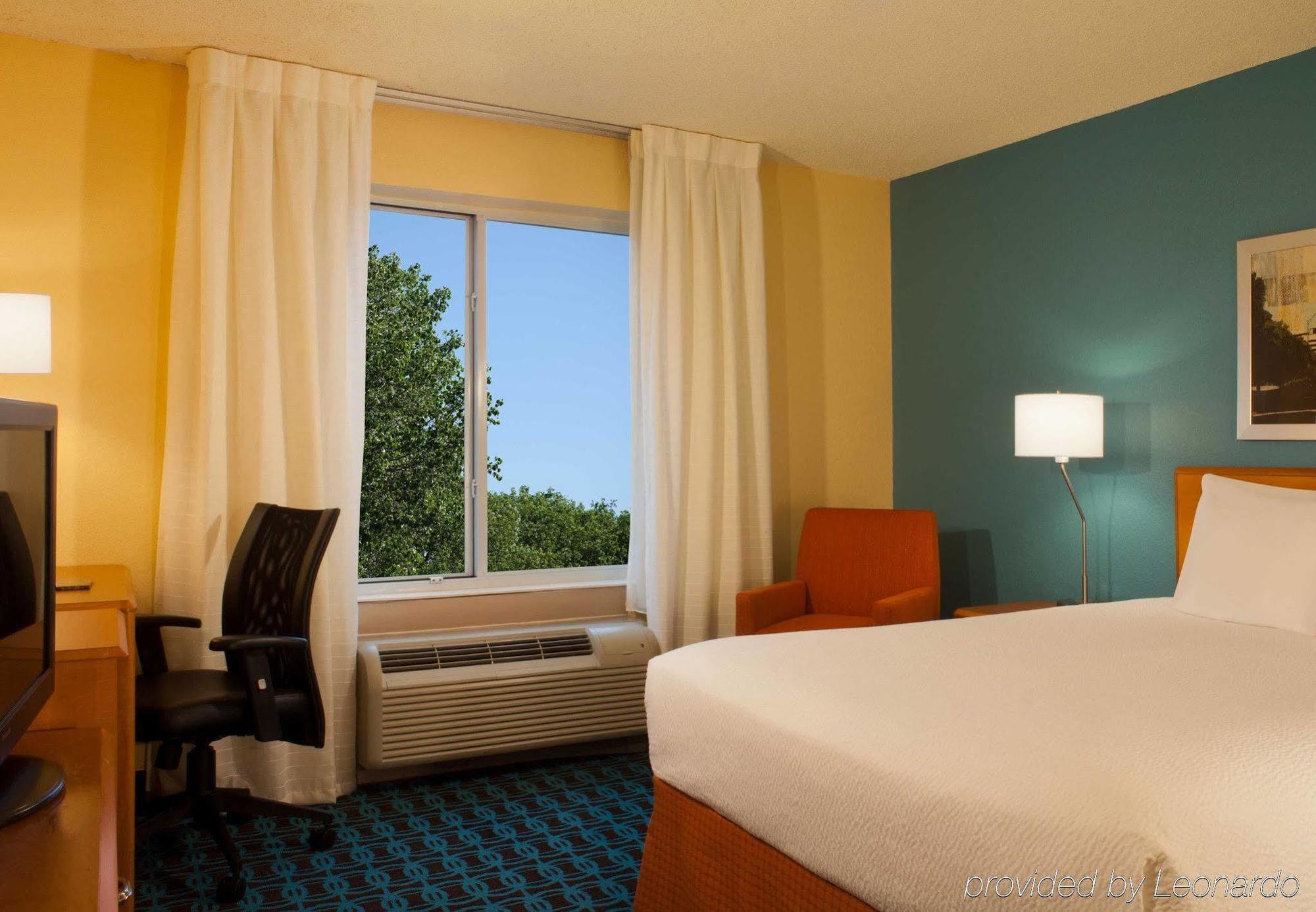 Fairfield Inn & Suites Austin University Area Εξωτερικό φωτογραφία